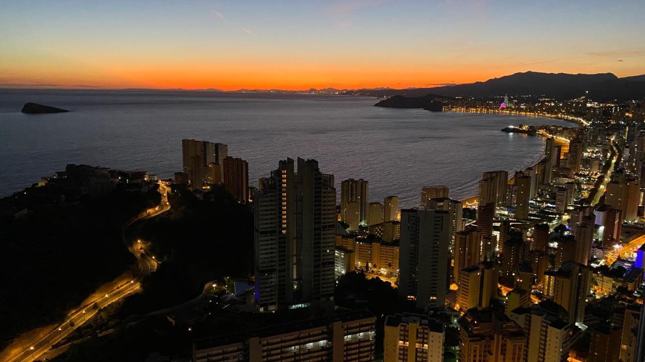 Benidorm High Rise Apartments - Sea Views - Torre Lugano Dış mekan fotoğraf