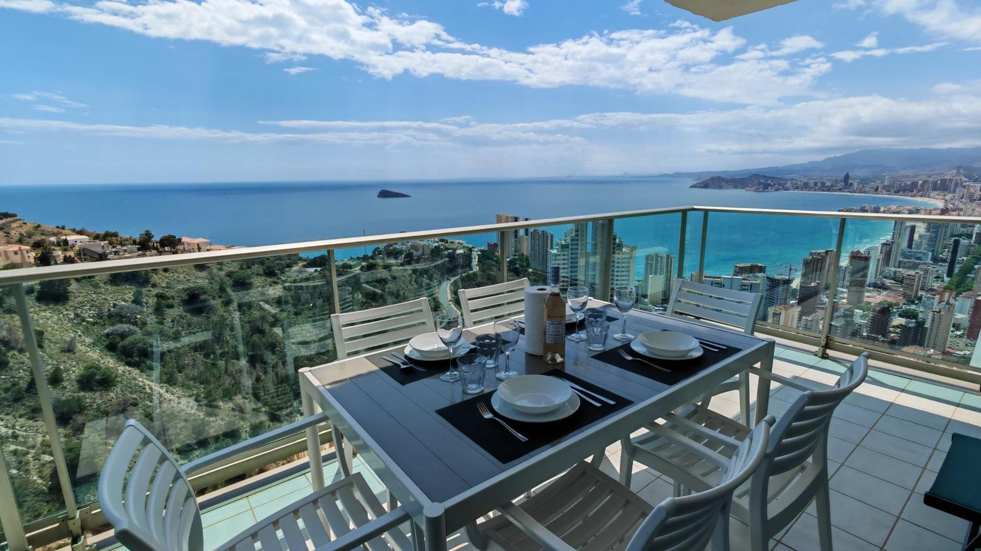 Benidorm High Rise Apartments - Sea Views - Torre Lugano Dış mekan fotoğraf