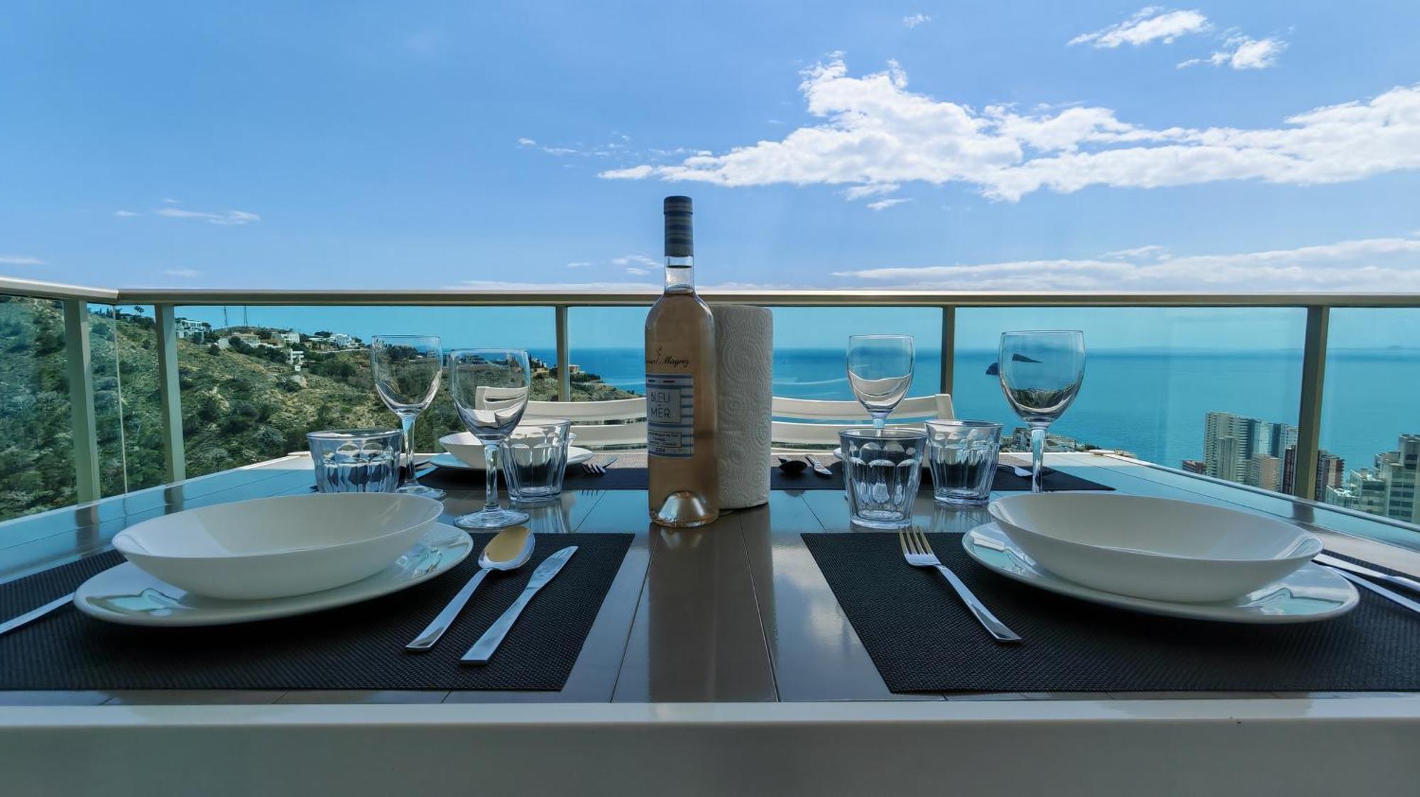 Benidorm High Rise Apartments - Sea Views - Torre Lugano Dış mekan fotoğraf