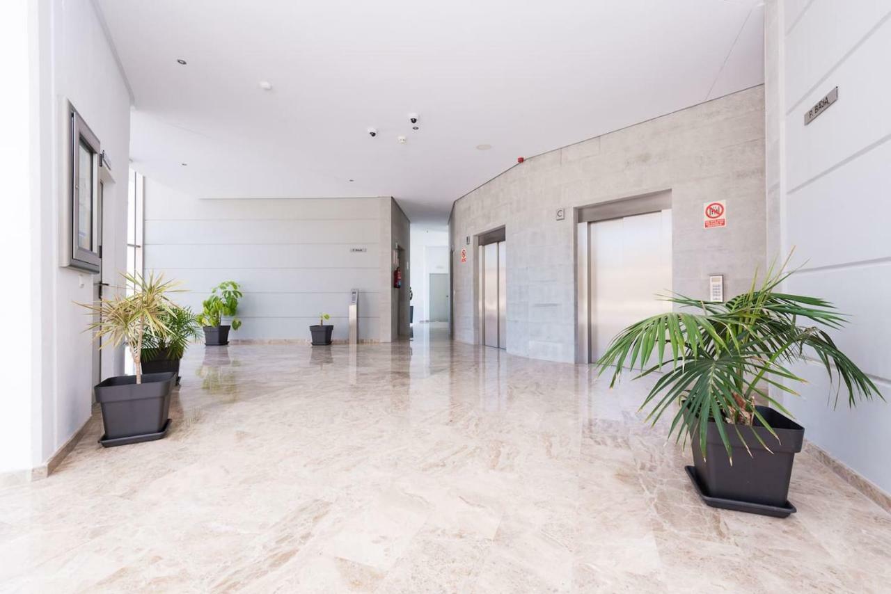 Benidorm High Rise Apartments - Sea Views - Torre Lugano Dış mekan fotoğraf